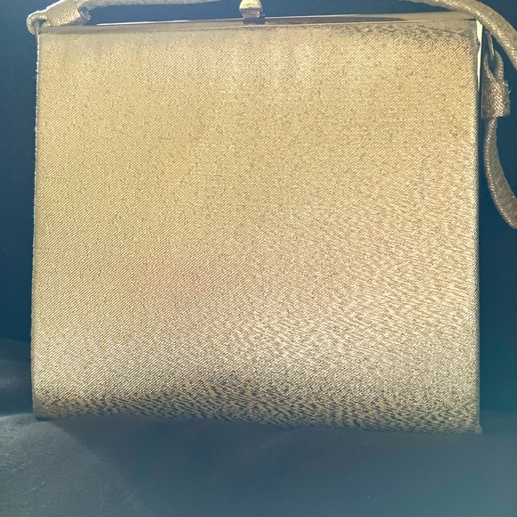 “AFTER FIVE SPOTLIGHT EXCLUSIVE” FORMAL EVENING BAG GOLD WITH JEWELS - NEW - Picture 4 of 5